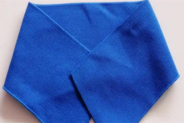 T恤羅紋領(lǐng)口縫制方法，很適合新手學(xué)習(xí)！ 圖2